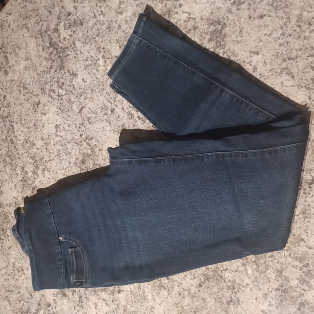 Lee Slim Fit Skinny Leg Mid Rise Sculpting Jean